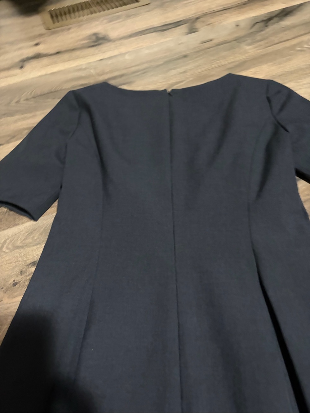 ANTONIO MELANI Navy Short-Sleeve Midi Sheath Dress, Like New , size 4 - Picture 5 of 9